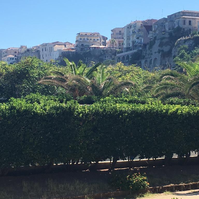 Apartment With Sea View Tropea Exteriör bild